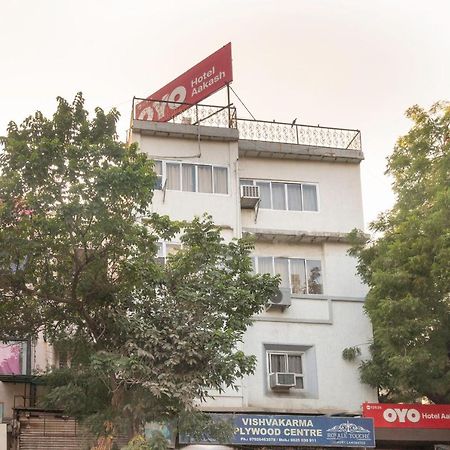 Oyo 13535 Aakash Hotell Ahmedabad Eksteriør bilde
