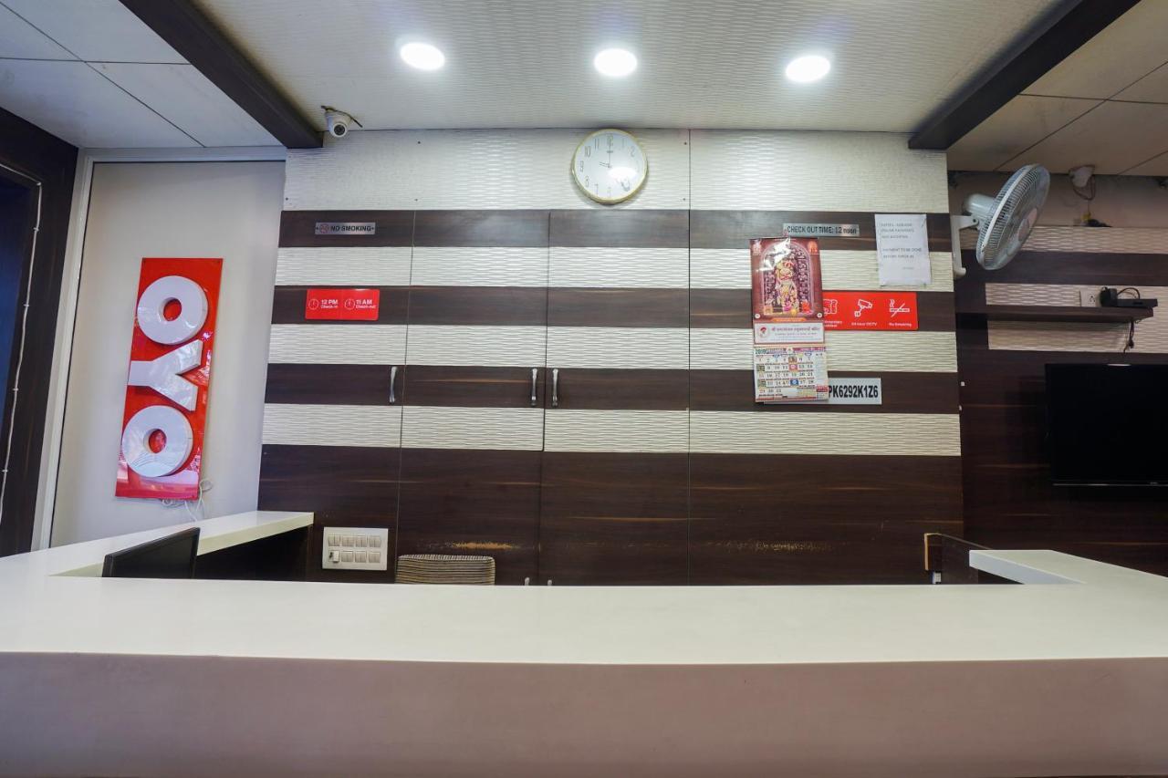 Oyo 13535 Aakash Hotell Ahmedabad Eksteriør bilde