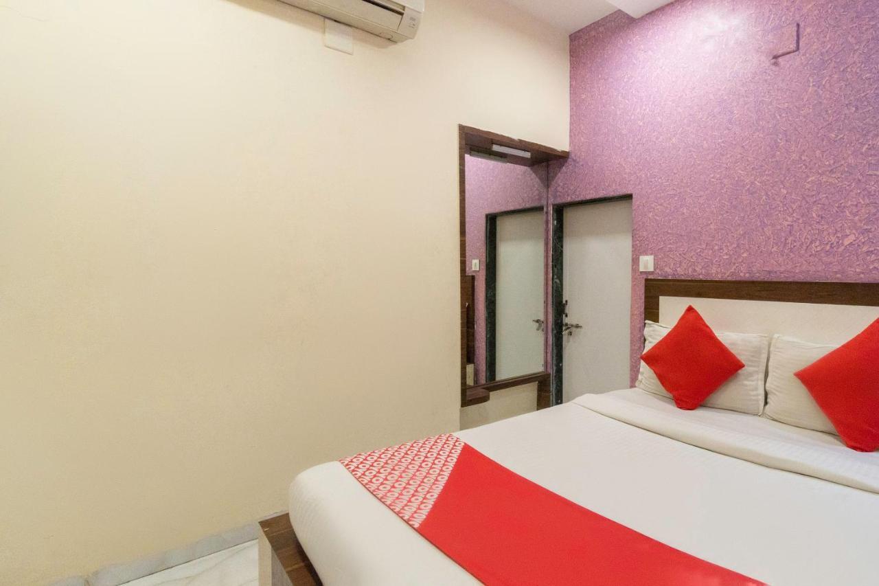 Oyo 13535 Aakash Hotell Ahmedabad Eksteriør bilde