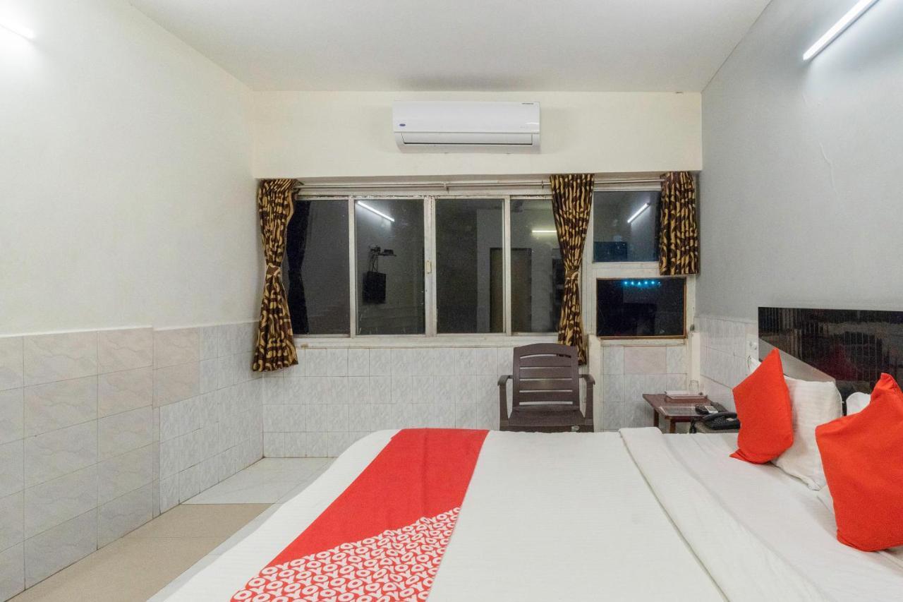 Oyo 13535 Aakash Hotell Ahmedabad Eksteriør bilde
