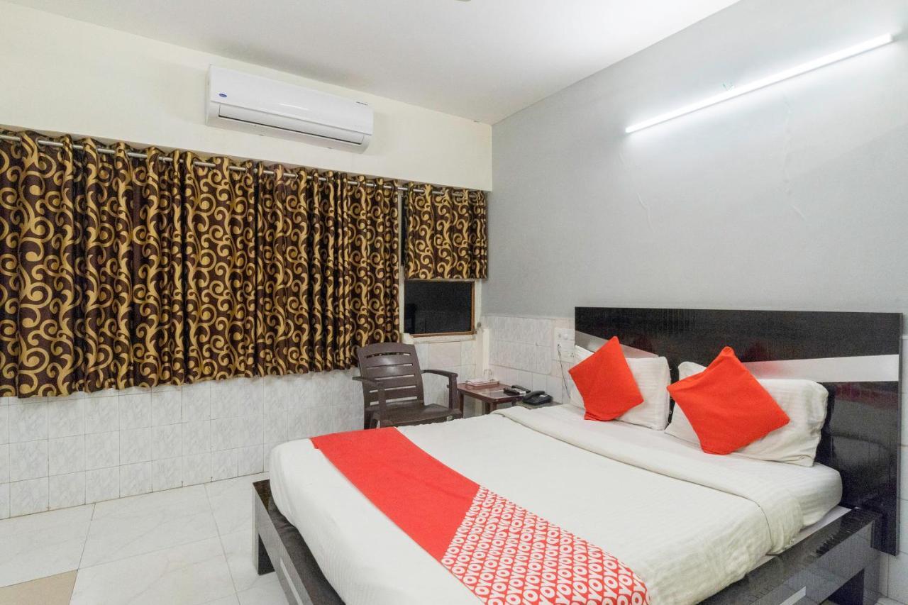 Oyo 13535 Aakash Hotell Ahmedabad Eksteriør bilde